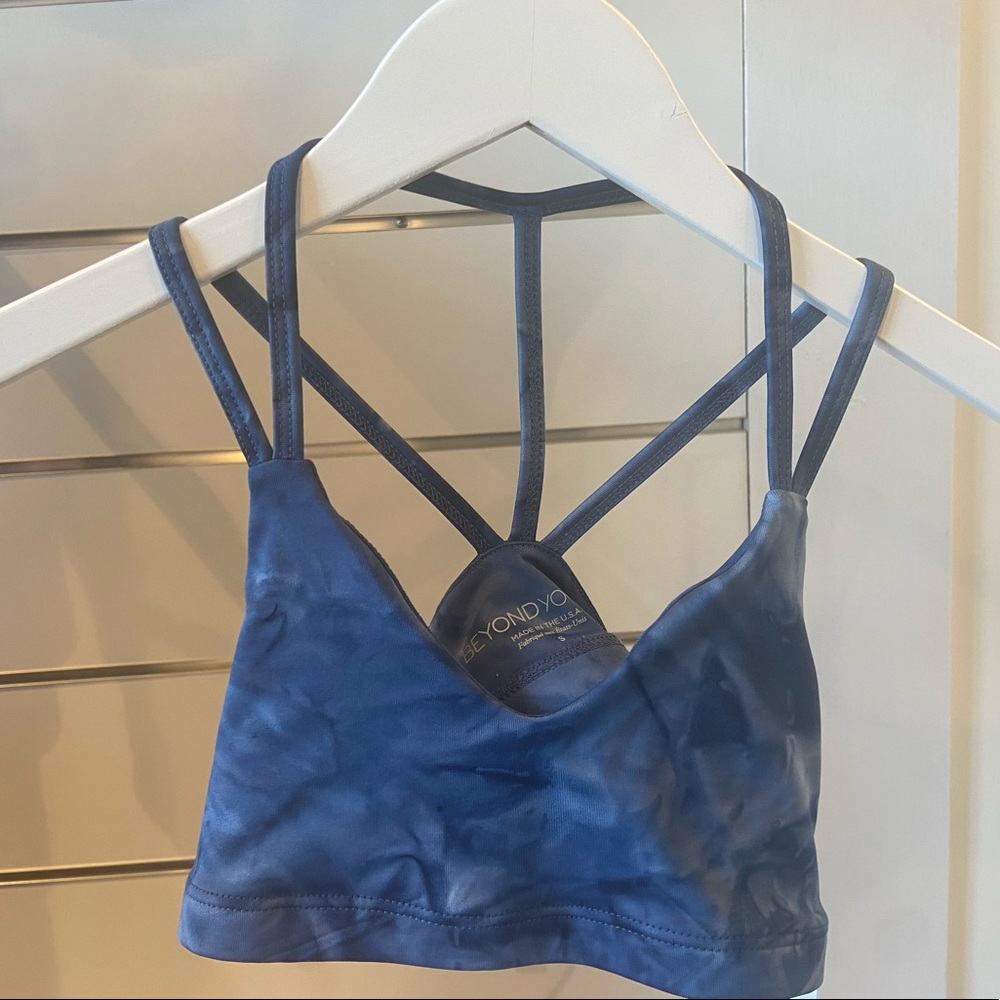 Beyond Yoga Smokeshow Sports Bra- size small